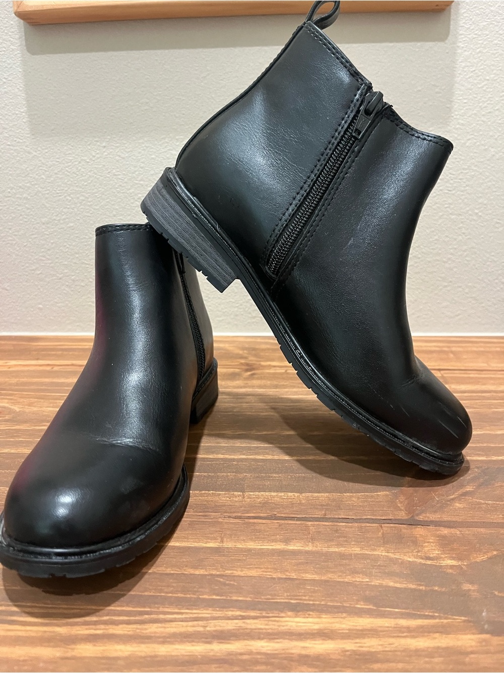 SONOMA women’s Black Side-Zip Ankle Boots Sz 6M